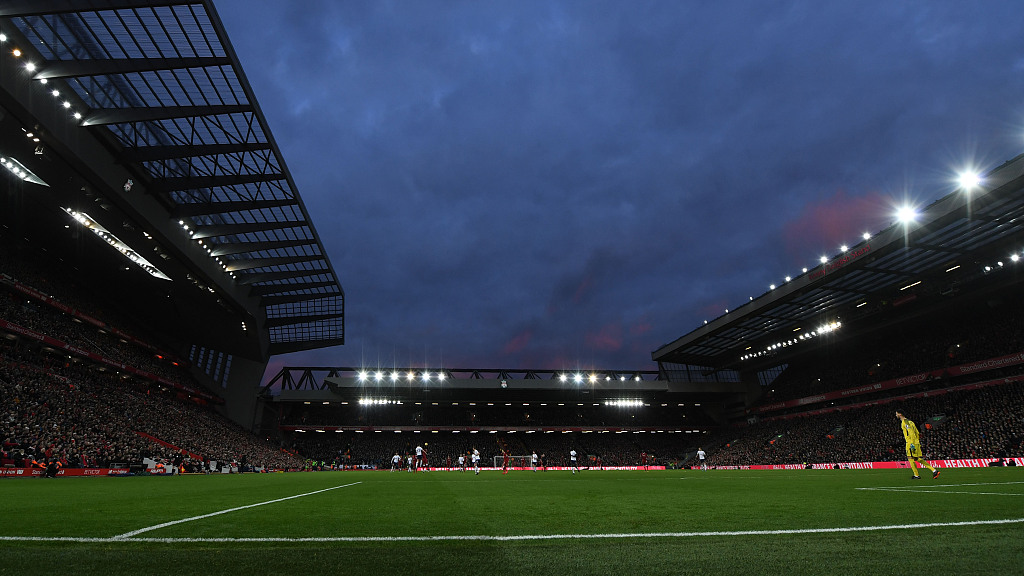 76人以123-114战胜雄鹿，马克西砍54分，助球队逆转三连败，稳居东部第六。（马克西轰下54分，76人123-114力克雄鹿，止住三连败稳居东部第六）