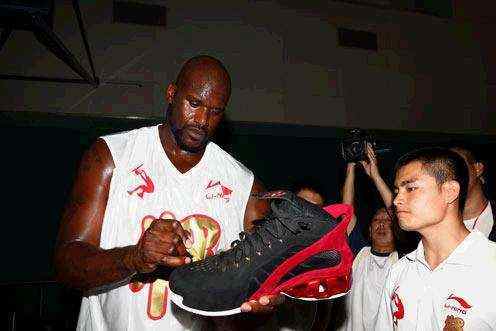 FC26欧冠黄金时刻卡：哈兰德、亚马尔、米利唐、埃斯特旺在列（FC26欧冠黄金时刻卡公布：哈兰德、亚马尔、米利唐、埃斯特旺入选）