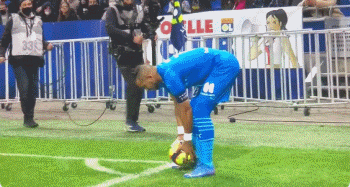 恩里克：说我们抽到了弱旅实际上都是硬骨头，真想操纵下抽签