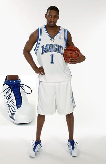 肖赧：现在炒掉米利西奇可能性小，热身赛输球不触发下课（肖赧：米利西奇暂时安全，热身赛失利不影响帅位）