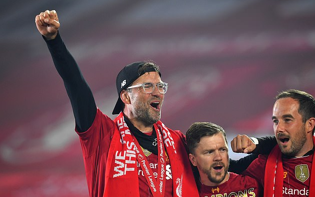 5-1变5-4！曼城险被富勒姆羞辱错失三分，瓜帅：吓得我头发都掉光了（5-1险成5-4！曼城险被富勒姆羞辱丢分，瓜帅打趣：吓得我头发都没了）