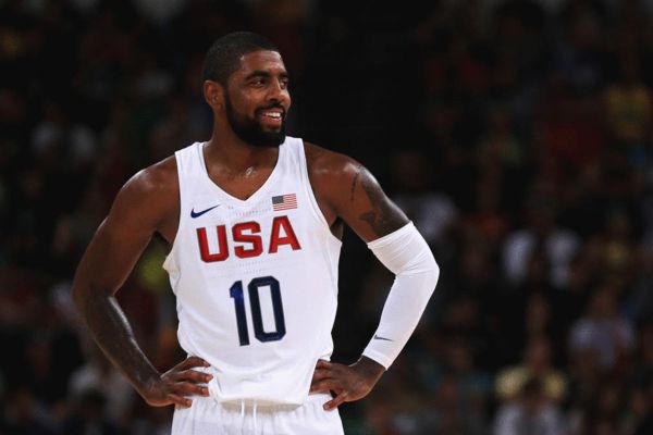 詹姆斯关键时刻稳住节奏（詹姆斯关键时刻掌控节奏）