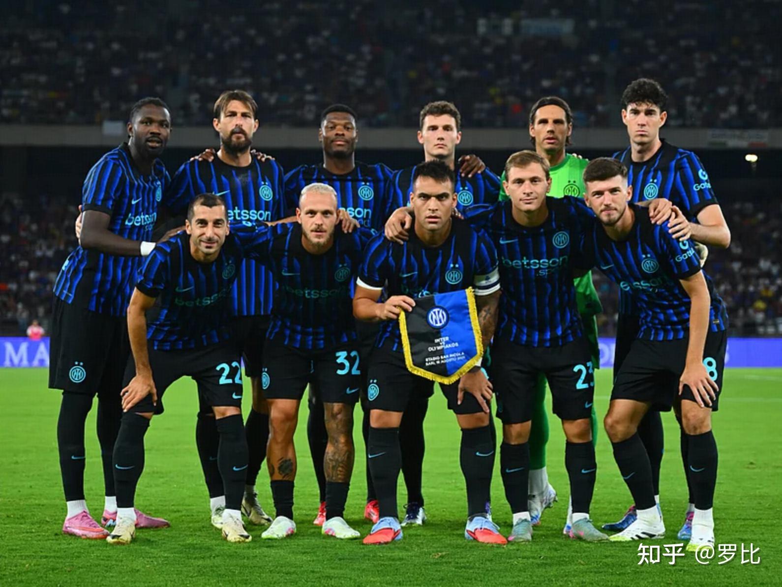 比利亚雷亚尔欧冠六场1平5负排倒数第二，但在西甲暂列第三位（比利亚雷亚尔欧冠6战1平5负仅列倒数第二，西甲积分榜却暂居第三）