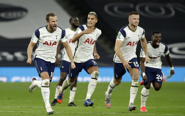 德甲半场：曼赞比破门，海登海姆0-1弗赖堡（德甲半场战报：曼赞比建功，海登海姆暂0-1落后弗赖堡）