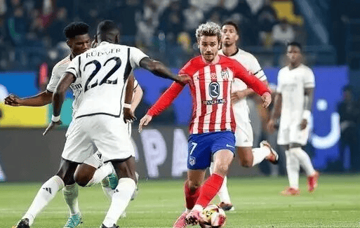 球星连续三次关键得分（球星三度关键时刻建功）